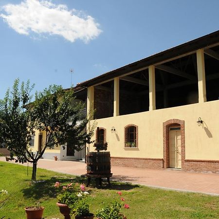 B&B La Coccarda CastellʼAlfero Exteriér fotografie